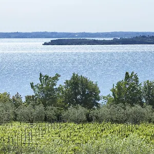 Alloggio per agriturismo Agrigturismo Monte Cicogna, Moniga del Garda